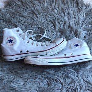 Men’s size 8 white Converse